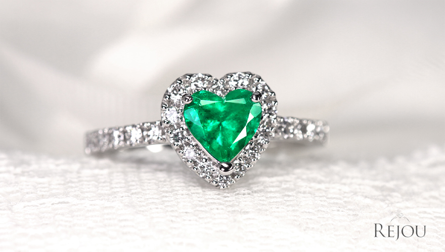 ハートシェイプエメラルド 0.7ct ダイヤモンド 0.4ct プラチナ リング