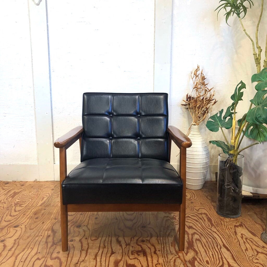 カリモク60 / karimoku Kチェア スタンダードブラック アームソファ 1