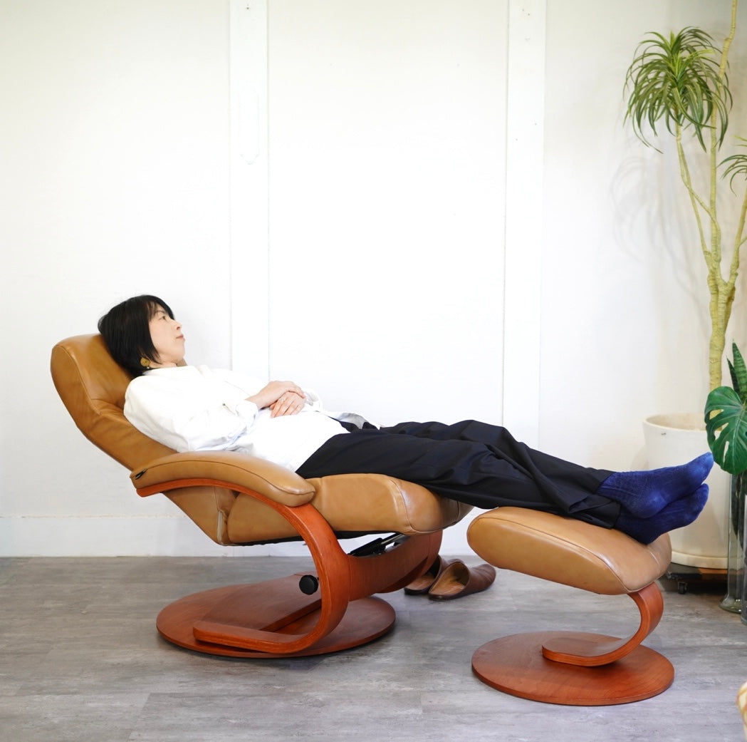 イエリアーダ / Hjellegjerde フィヨルド ウノ Cベースチェア フット