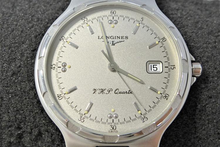 ロンジン(LONGINES) コンクエスト VXP クォーツ｜電池交換しても動か