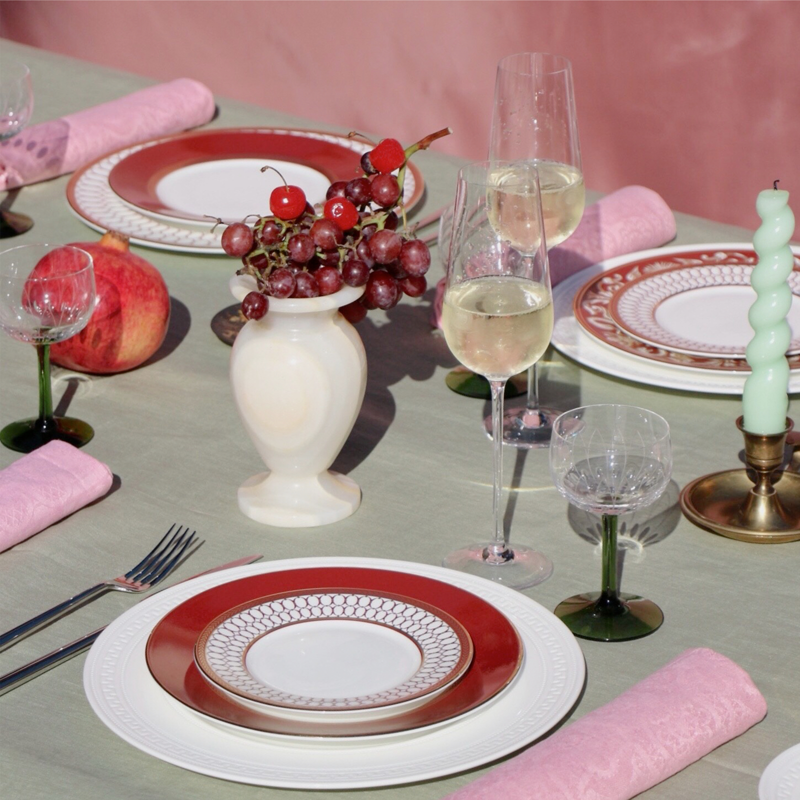 ウェッジウッド ジャスパー クリムゾン ワインレッド 花器・トレイ 他