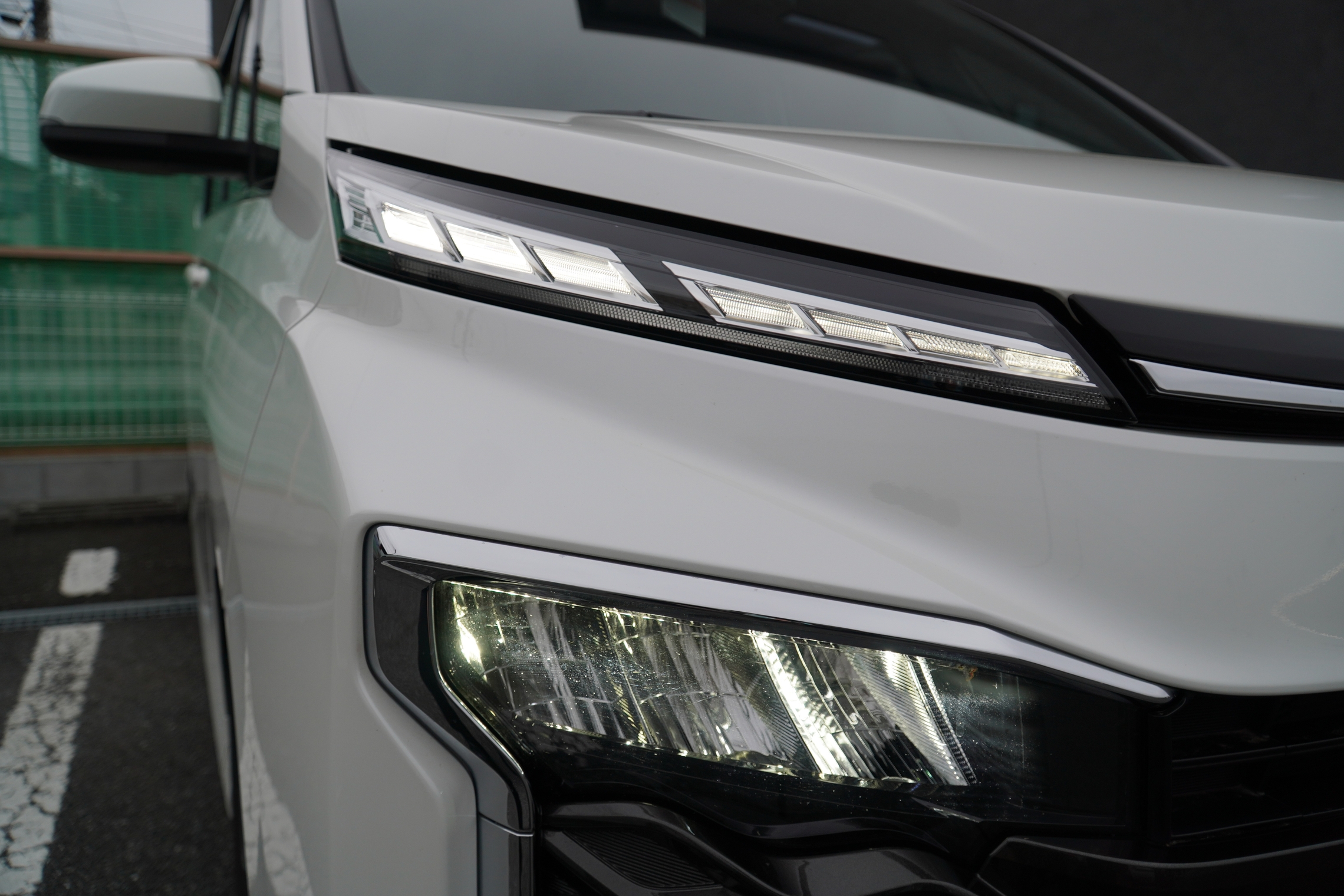 LEDヘッドライトのオプション変更って何が違うの？