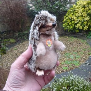 シュタイフ ラビットピンクッションセット Steiff Rabbit Pin Cushion
