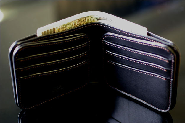 0180】2つ折り財布・FLICKER 2(フリッカー2）について 2