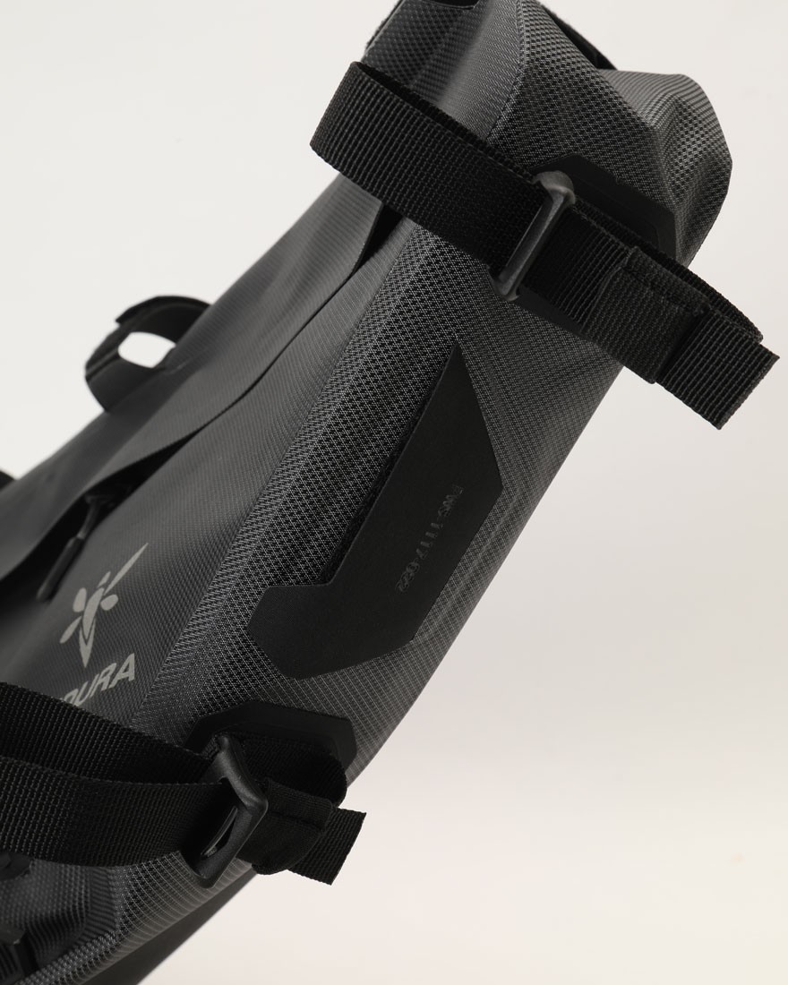 フルフレームバッグ 7.5L【EXPEDITION FULL FRAME PACK / スモール