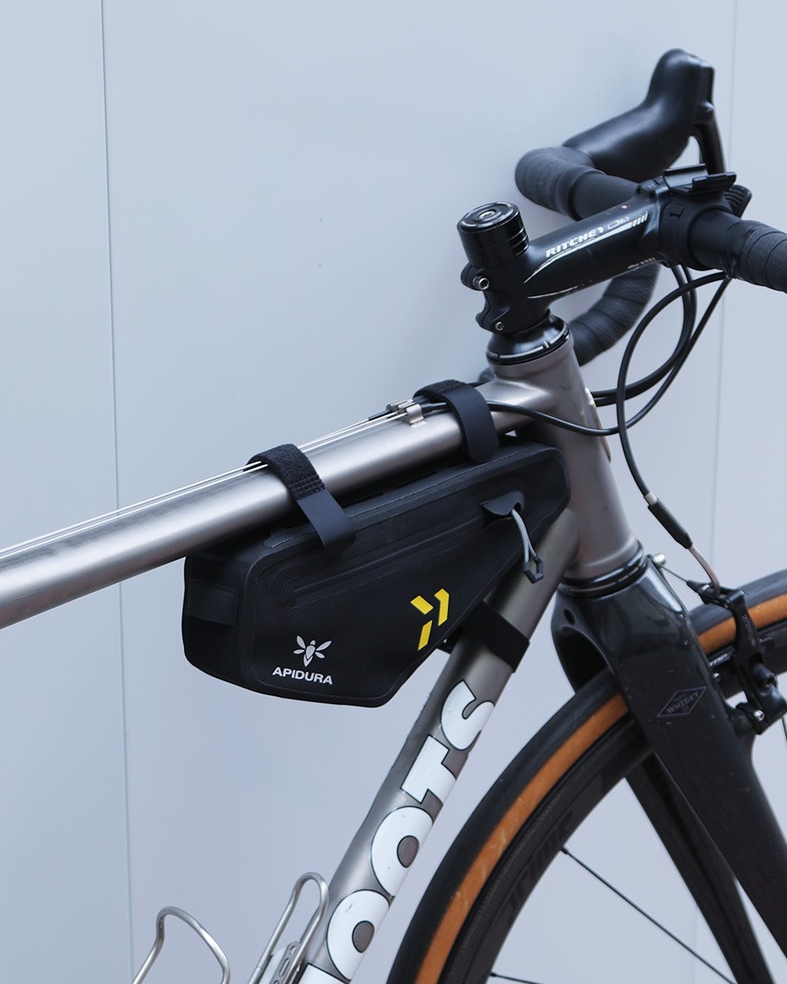 フレームバッグ 1L【BACKCOUNTRY FRAME PACK 1L】｜APIDURA