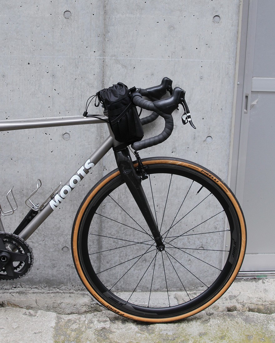 フィードバッグ【Mountain Feedbag】｜REVELATE DESIGNS（レベレイト