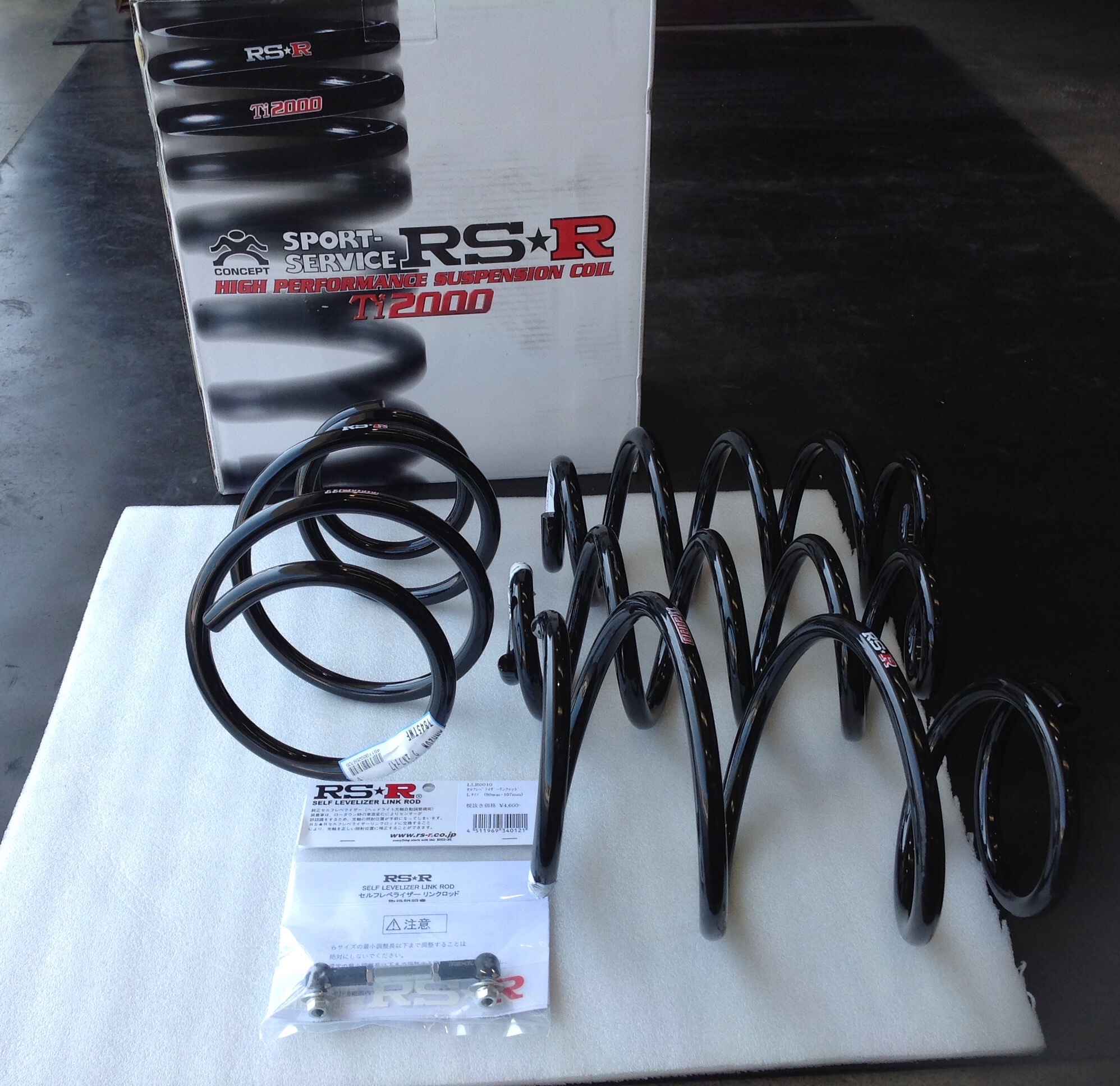 トヨタ ヴェルファイア（ANH20W）RS-Rダウンサス取付・アライメント