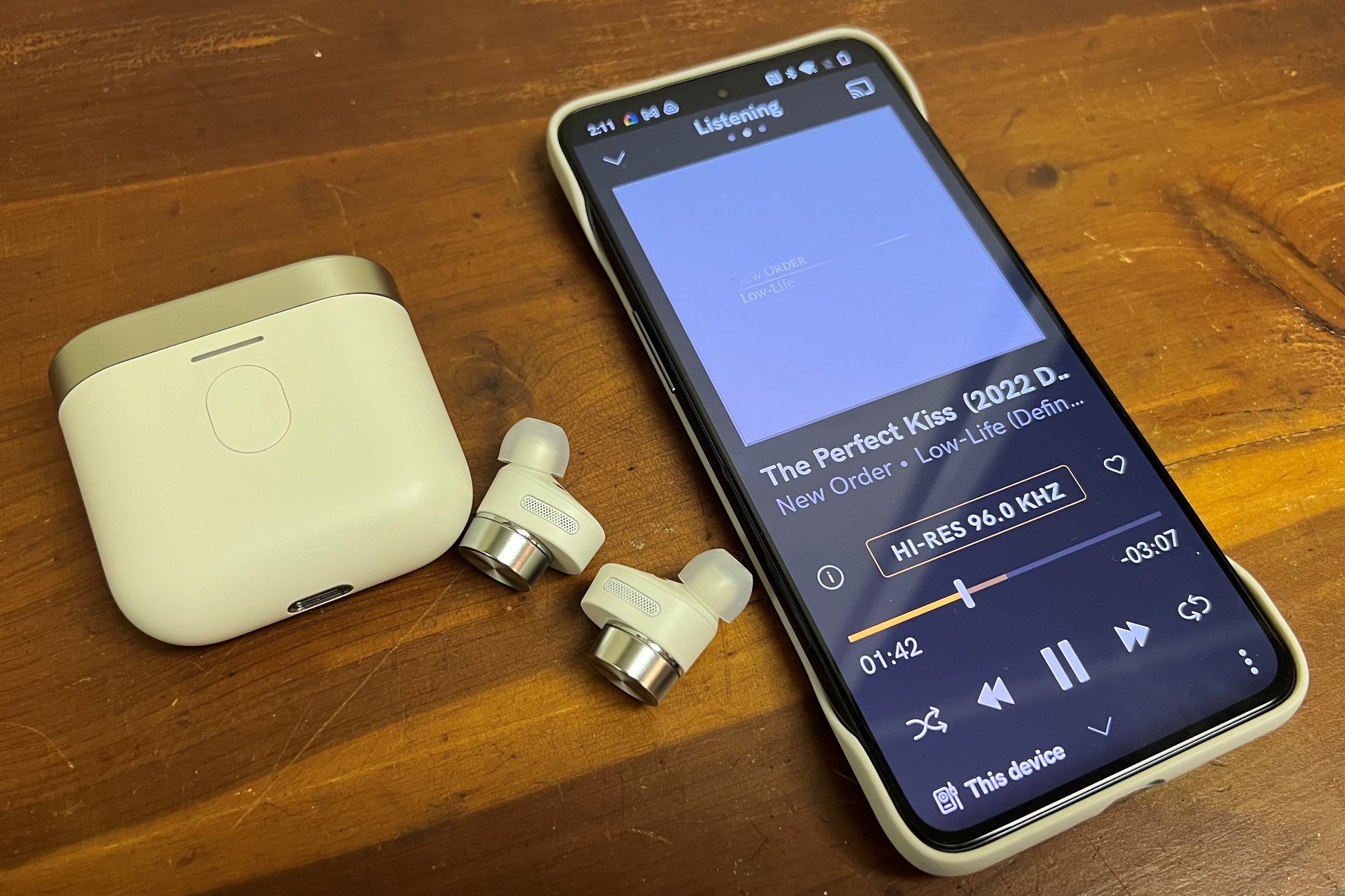 Bowers & Wilkins Pi7 S2 headphone review | TechHive