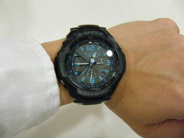 CASIO】スカイコックピット(中央、GW4000A-1AJF左、GW3000BD)と