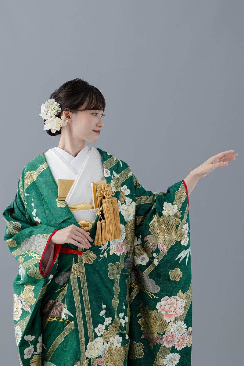 牡丹菊鉄線に竹｜白無垢・色打掛レンタルなら結婚式着物専門の【THE