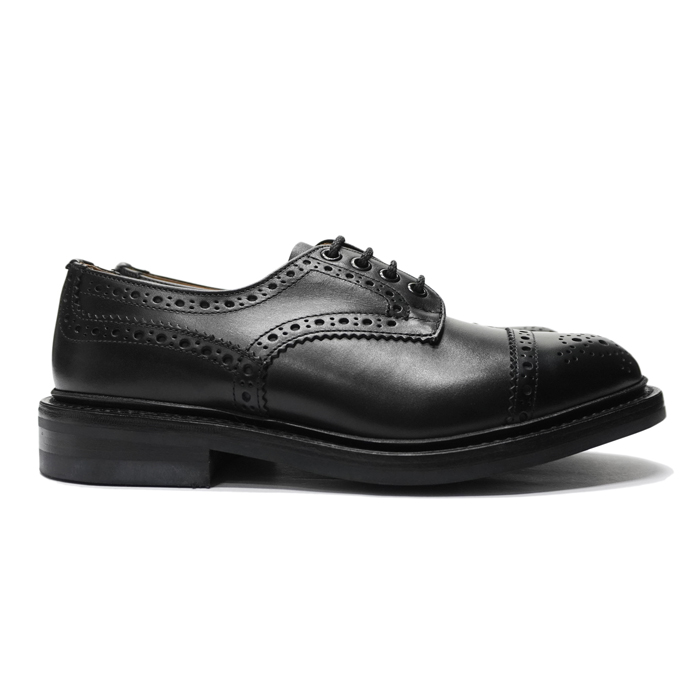Tricker's（トリッカーズ）キャップトゥブローグシューズ（ダイナイト
