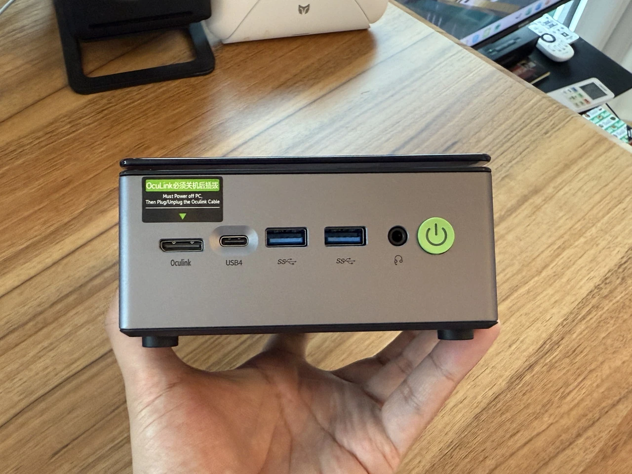 GMKtec Nucbox M7』レビュー、Ryzen 7 PRO 6850H採用、Oculinkポート