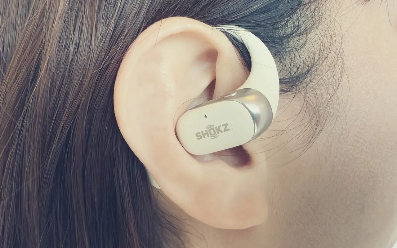 Shokz OpenFit 2』レビュー、オープンイヤー型で最高クラスの音質を