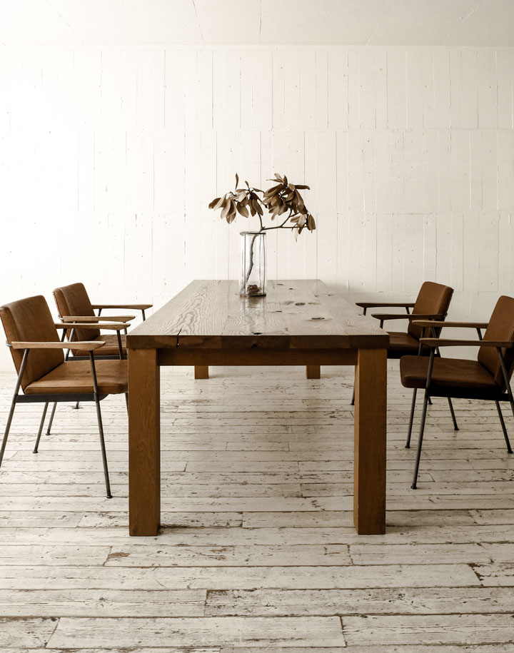 OAK TABLE | TRUCK FURNITURE