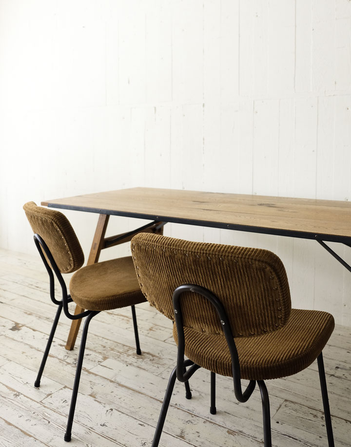SUTTO TABLE | TRUCK FURNITURE