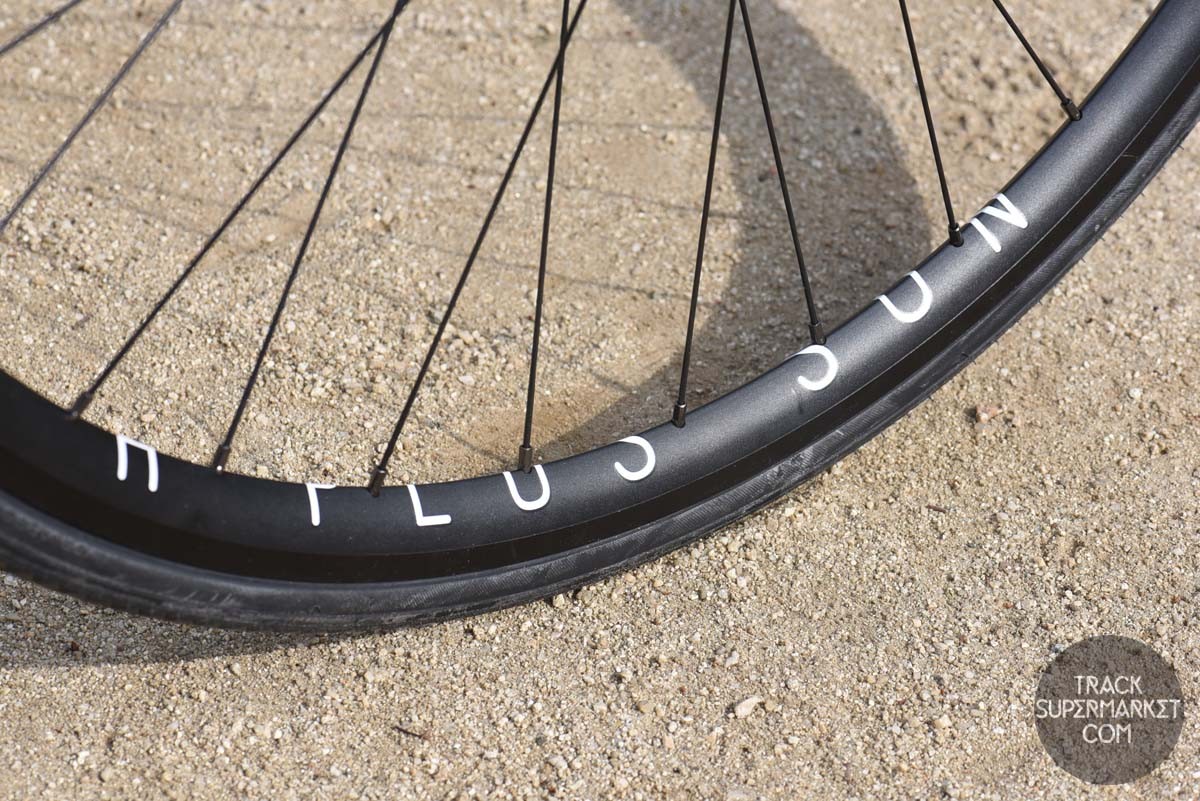 H Plus Son Archetype Clincher 700c Rim 32h - Rims - Wheels