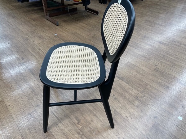 IDEEのコンヴェントチェアが入荷です！｜2022年01月11日｜リサイクル