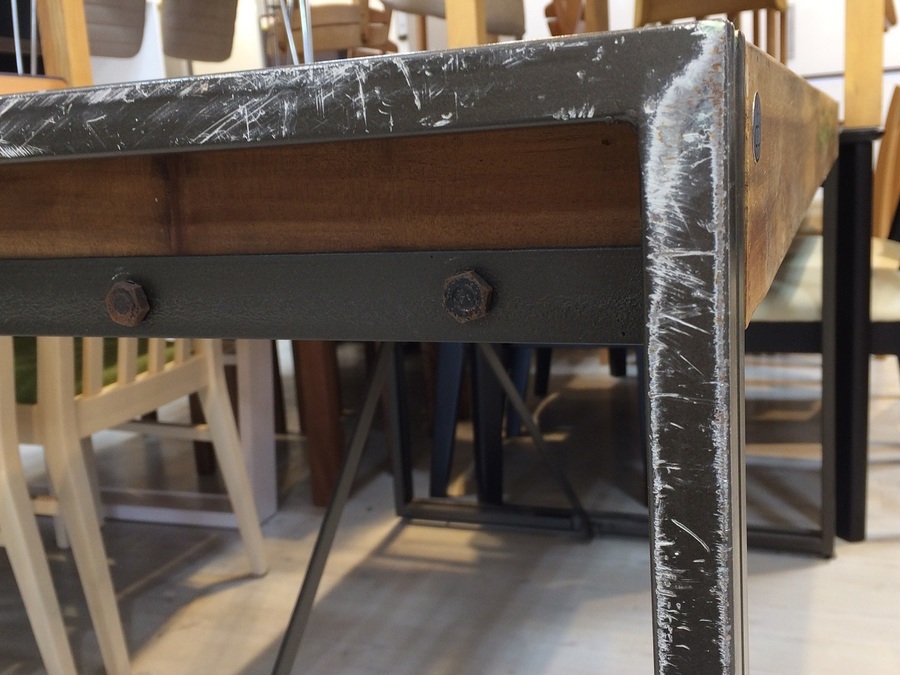 d-bodhi(ディーボディー)のダイニングテーブルのご紹介です｜2019年05