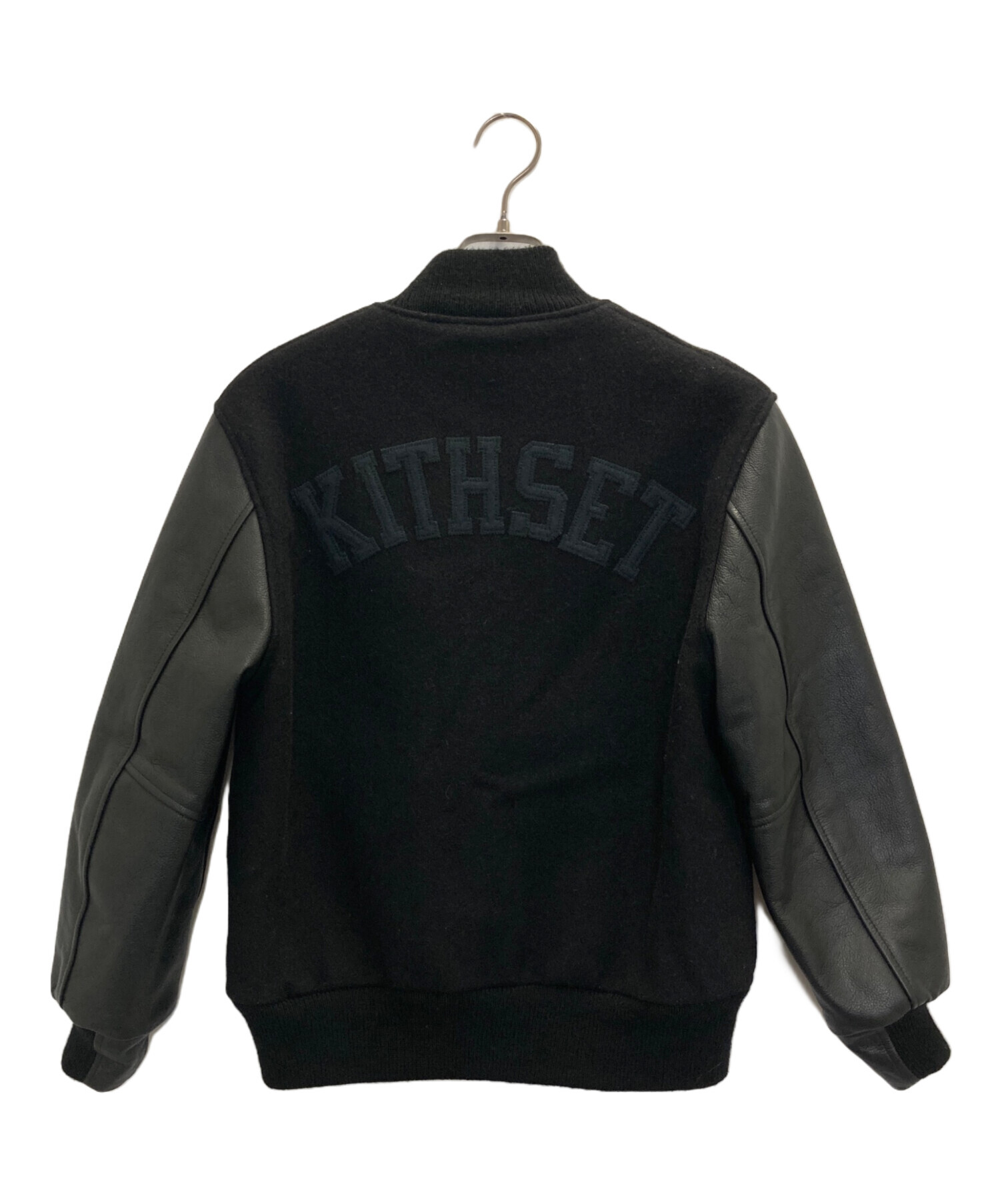 中古・古着通販】KITH (キス) スタジャン ブラック サイズ:S｜ブランド