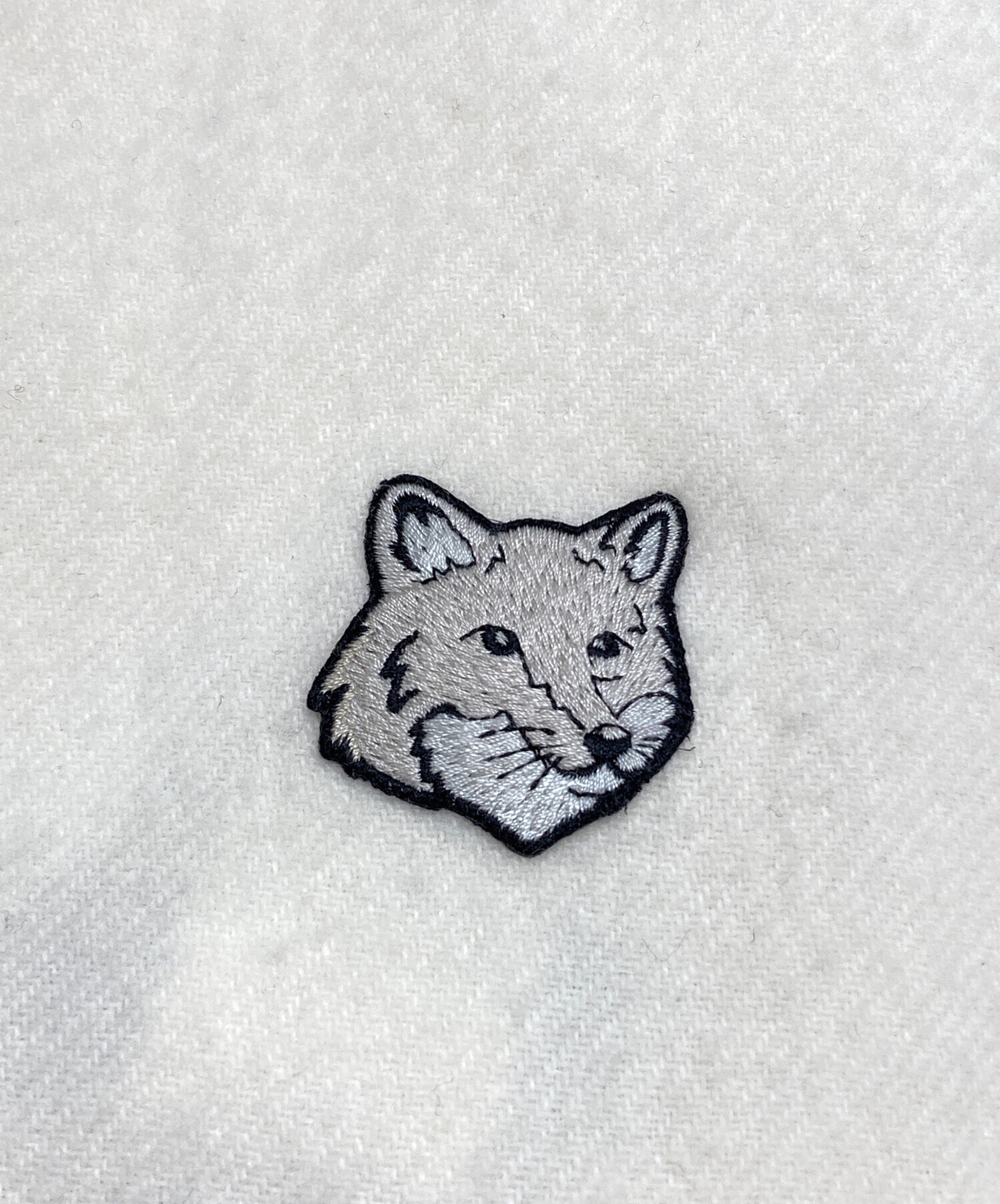 中古・古着通販】maison kitsune (メゾンキツネ) マフラー アイボリー
