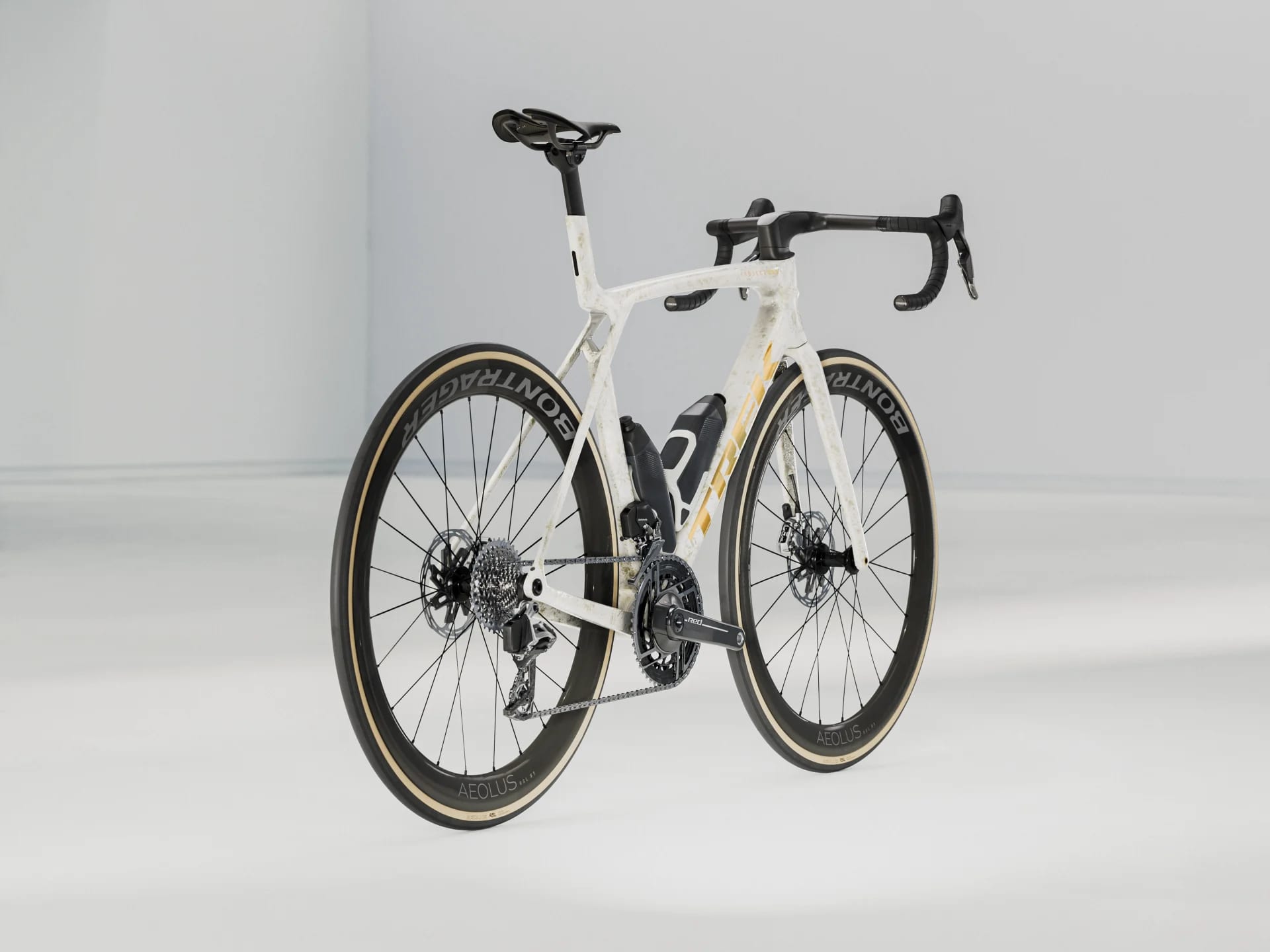Madone SLR 9 AXS Gen 8 (2025) - Trek Bikes UAE