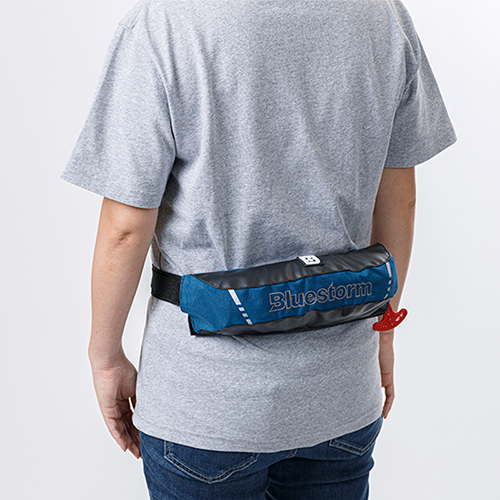 ブルーストーム 自動膨脹式ライフジャケット（水感知機能付き）BSJ