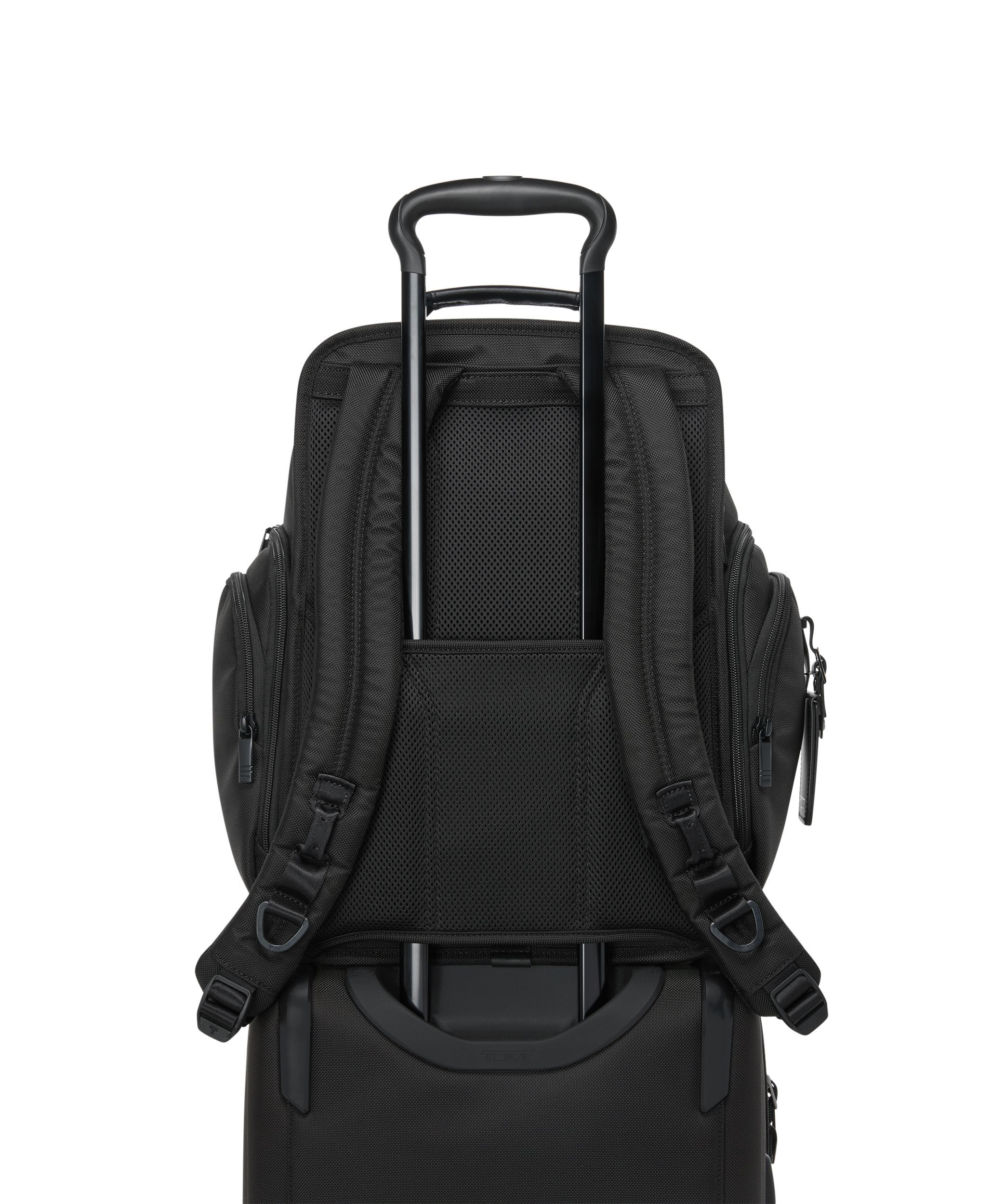 TUMI ALPHA（アルファ） トゥミ・ブリーフ・パック ブラック| TUMI