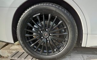 新型ヴェルファイア用のスタッドレスタイヤセット入荷待ち | 40系