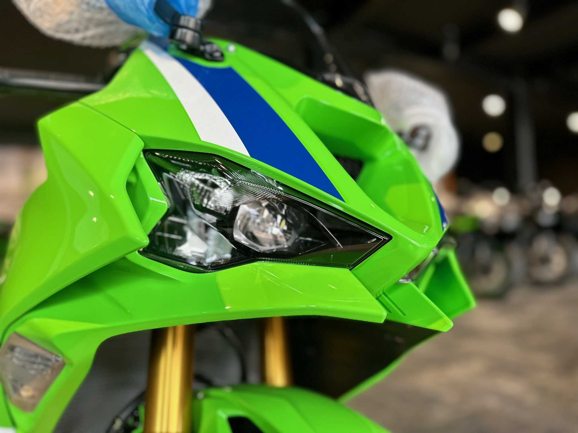 NINJA ZX-6R 40th ANNIVERSARY EDITION】が入荷しました！ [最新情報