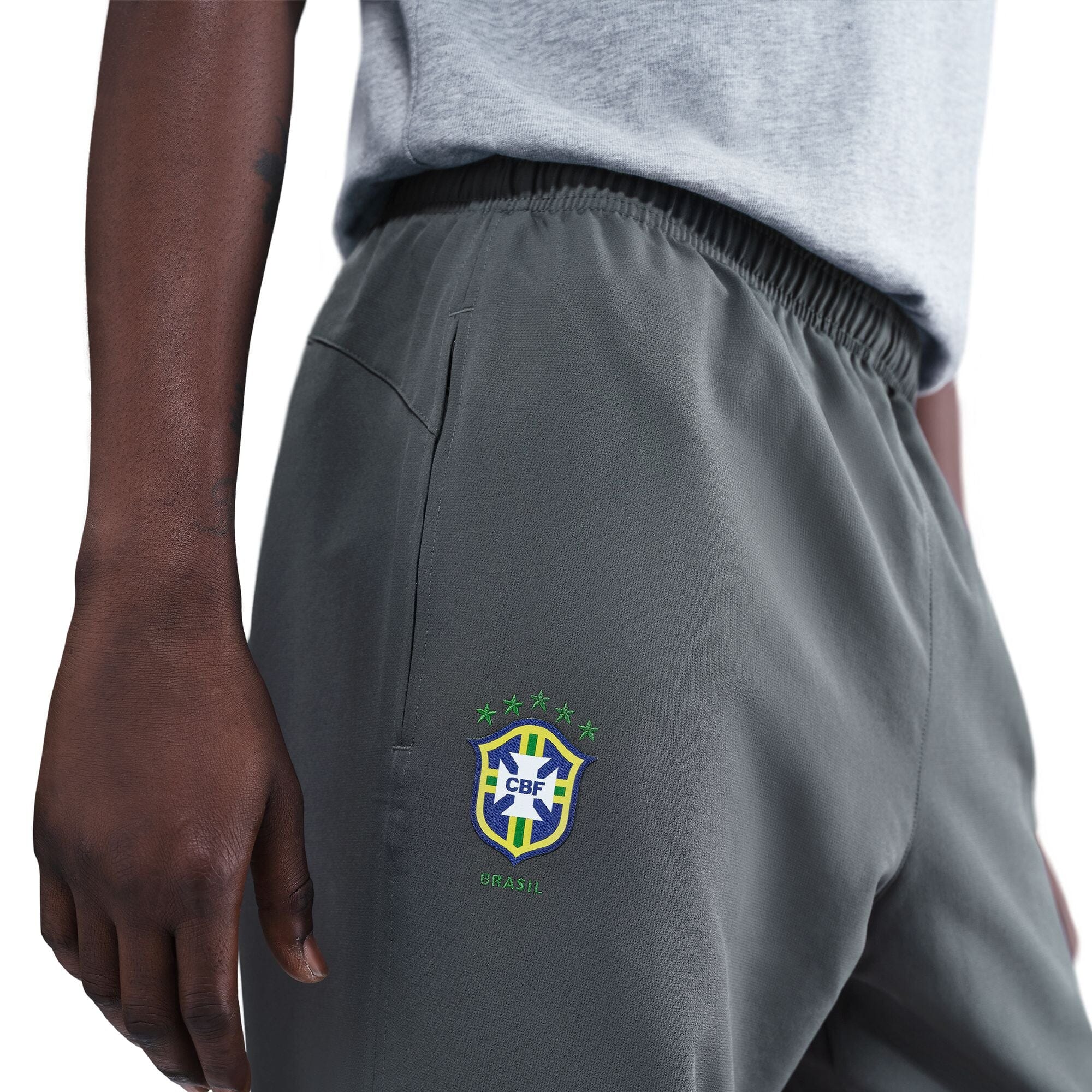 Brazil 2004 Total 90 Reissue Track Pant (HV4431-021) | Ultra Football