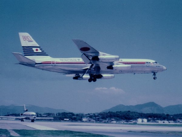 飛行機ガイド【コンベア880】