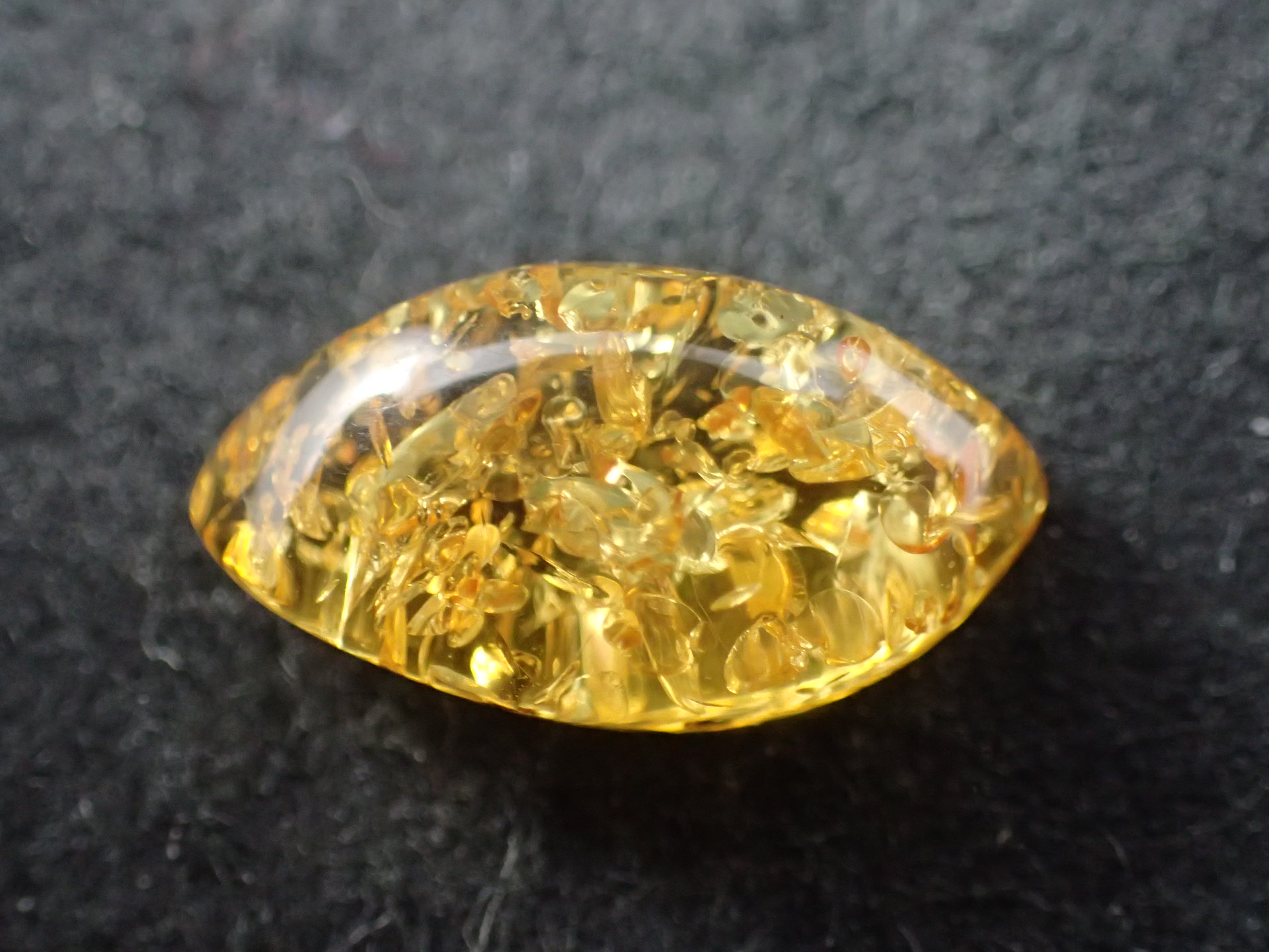 最高品質天然イエローアンバー（Amber）琥珀 マーキスカット