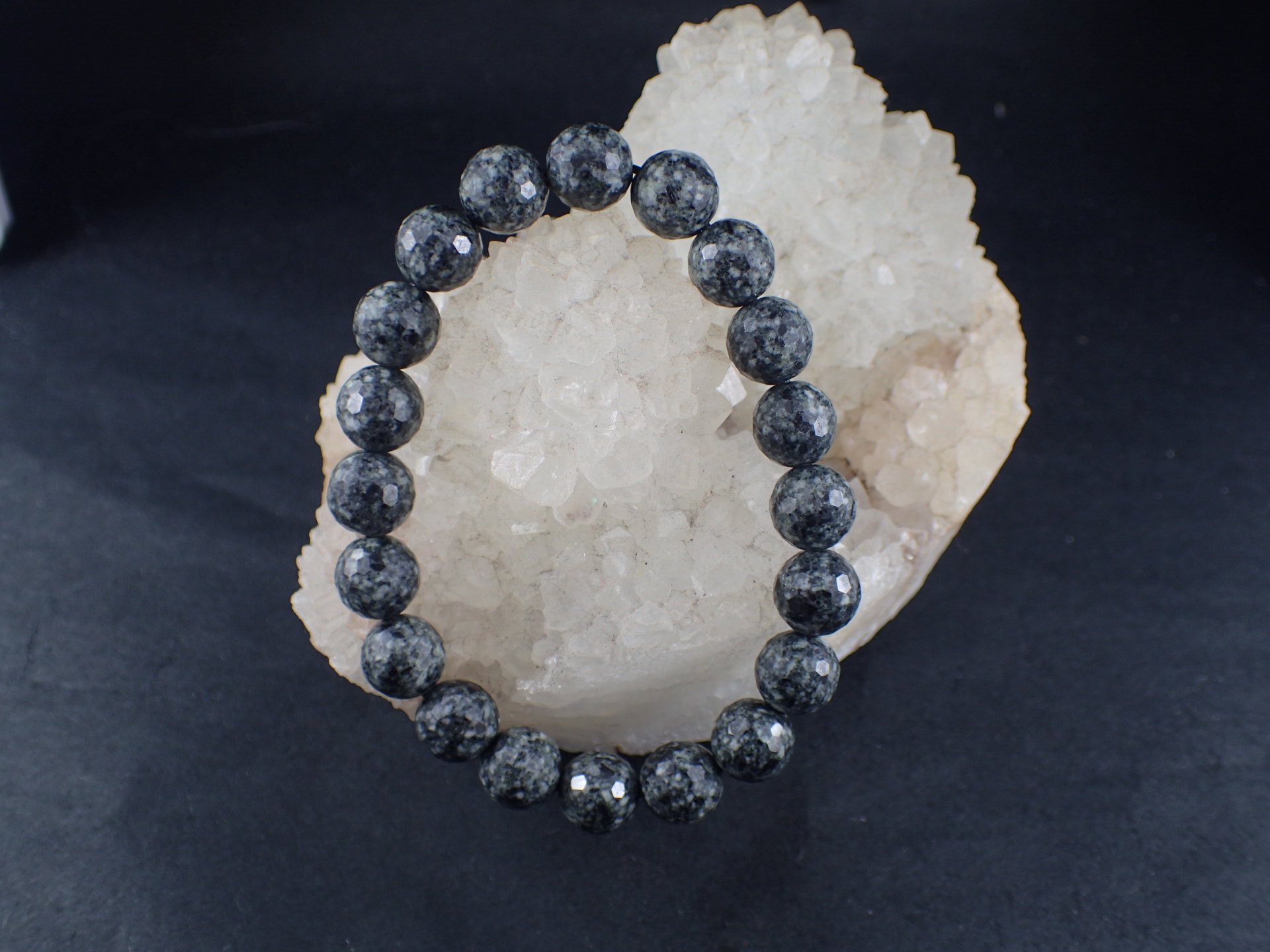 最高品質とおのの銘石（岩手県遠野産） ブレスレット ｜石の販売専門店