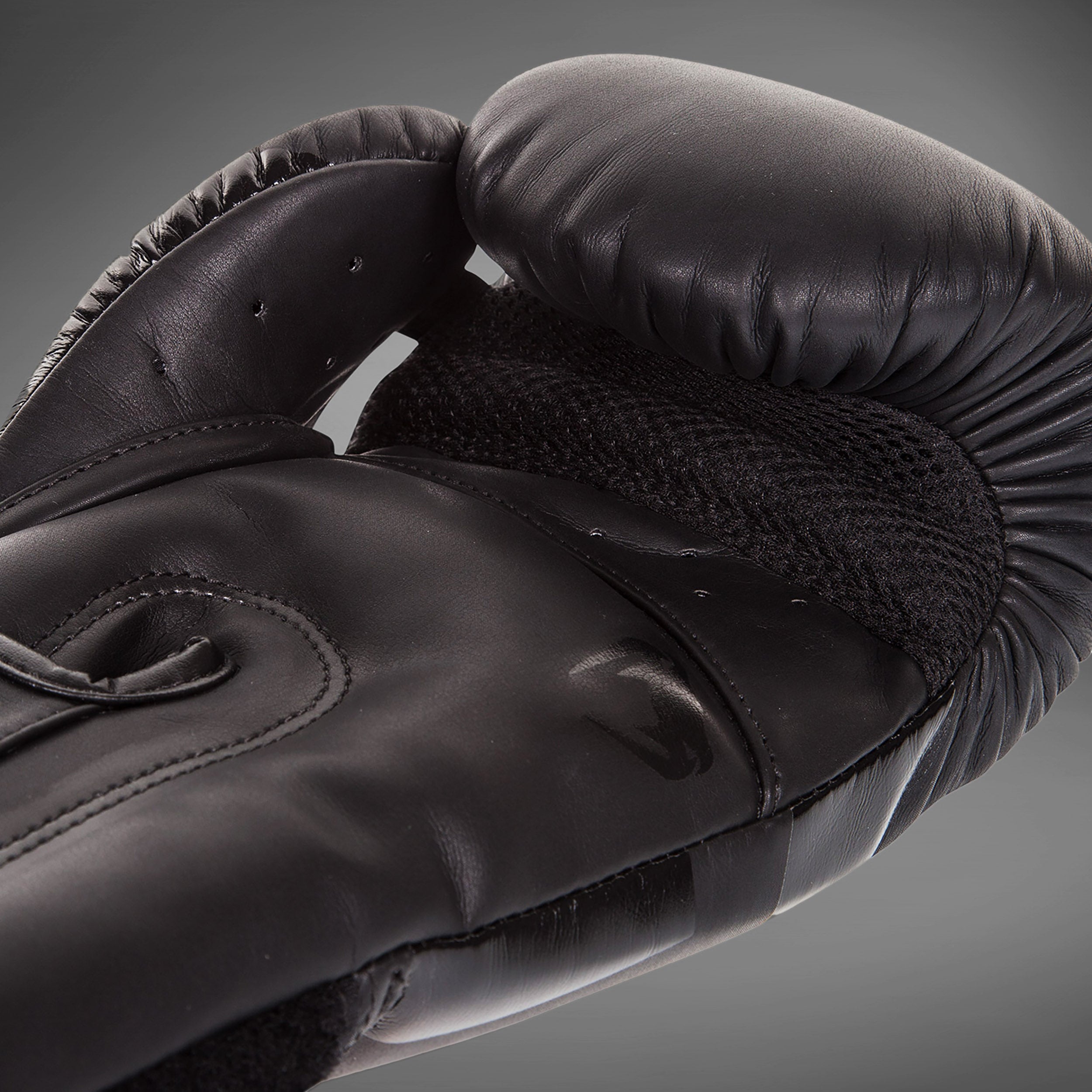 Venum Elite Boxing Gloves - Black - Venum