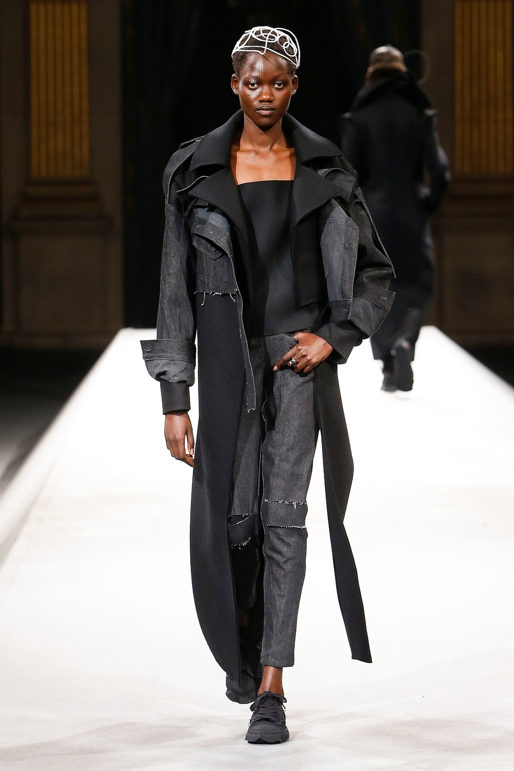 AUTUMN / WINTER 2022-23 | Yohji Yamamoto (ヨウジヤマモト) Official