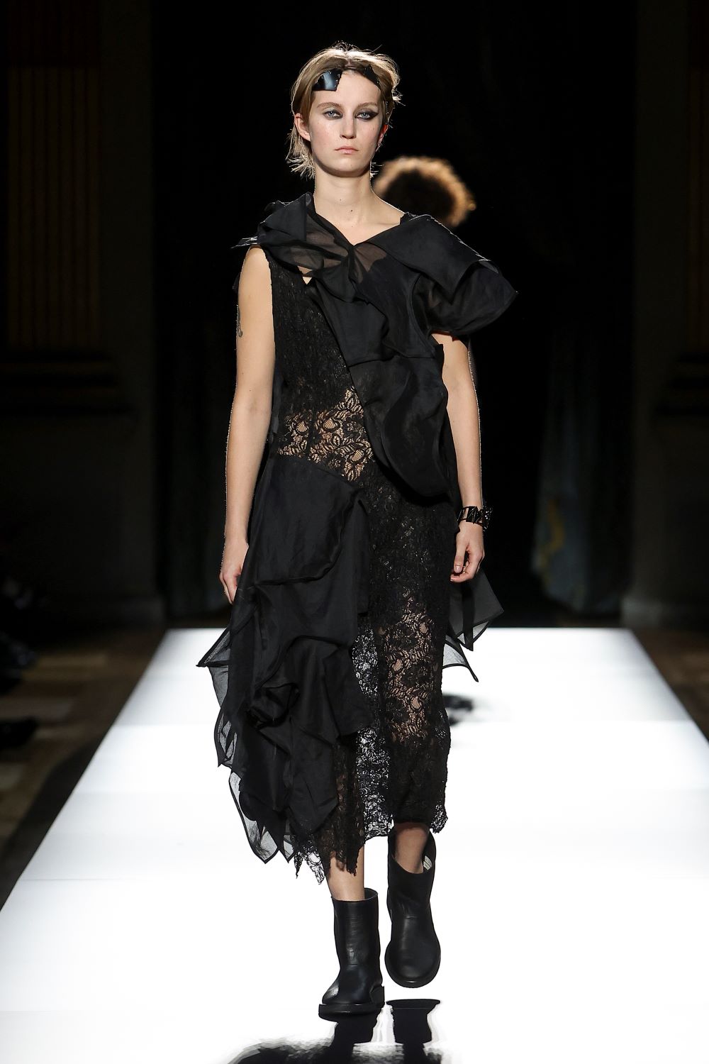SPRING / SUMMER 2025 | Yohji Yamamoto (ヨウジヤマモト) Official Site