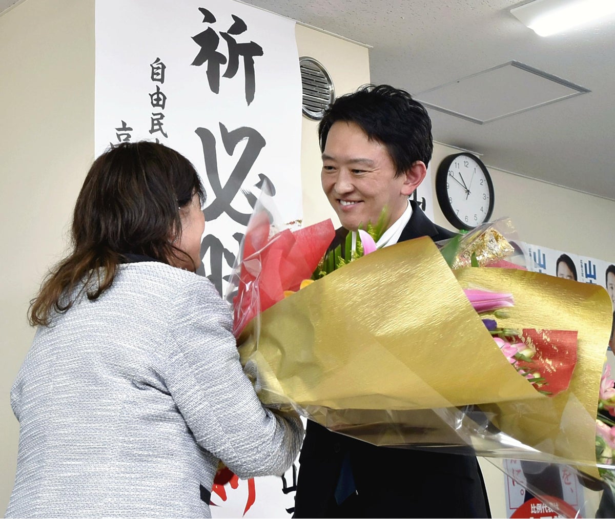 激戦の衆院選広島5区、岸田元首相から出馬要請された新人が勝利…片山