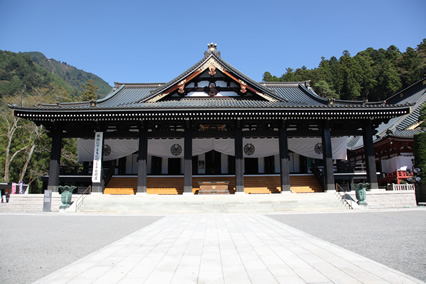 日蓮聖人の魂が棲む身延山久遠寺／山梨の歴史を旅するサイト
