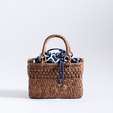 長野県大町市の山葡萄籠工房｜天然山葡萄籠の本格専門店