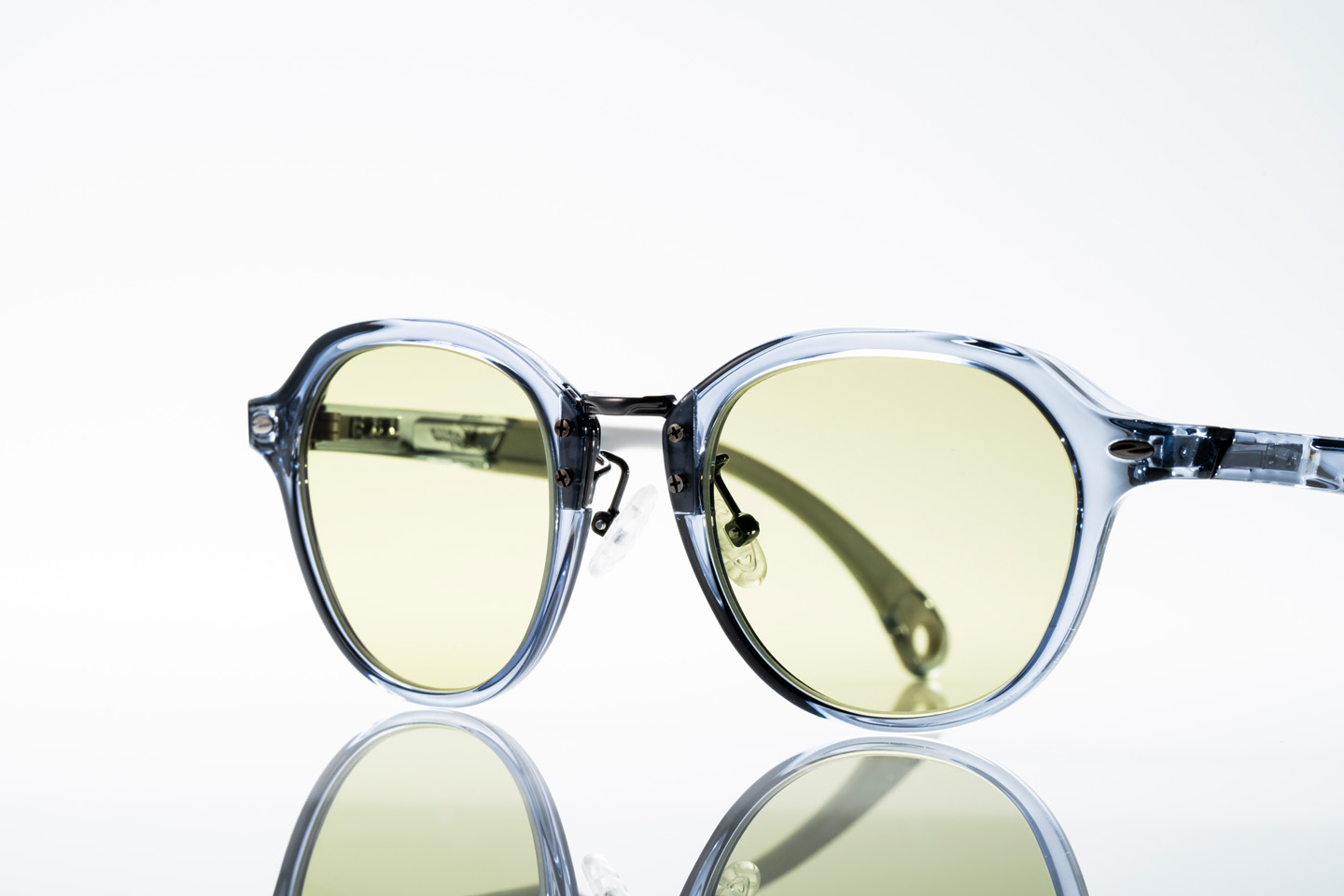 Julia | Zeque (ゼクー)