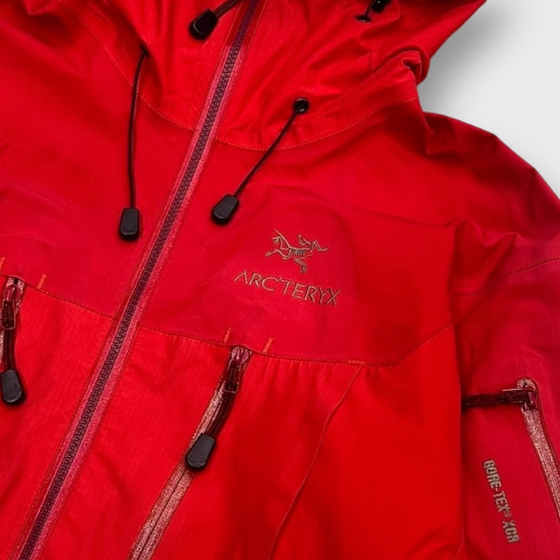 00's “ARC'TERYX” alpha sv jacket red – XXNT