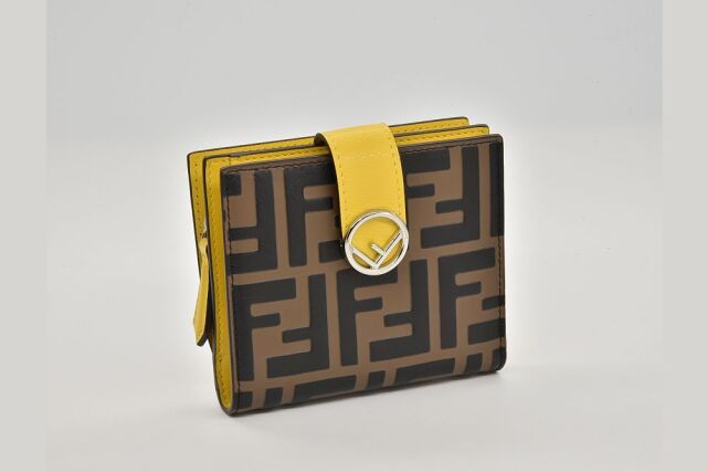 駅南やまご質店オンラインショップ / フェンディ エフ イズ フェンディ