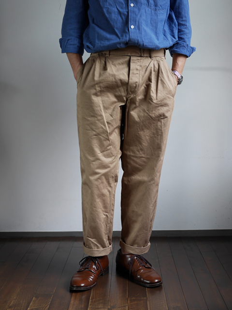 COMOLI Belted Chino Pants | 大阪心斎橋のメンズ洋服のセレクト