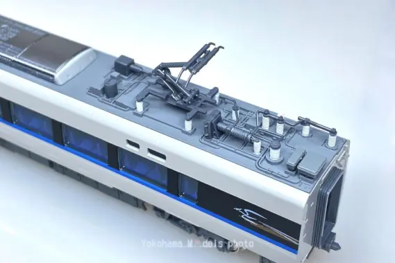 683系4000番台「サンダーバード」リニューアル車が入線です。 KATO 10