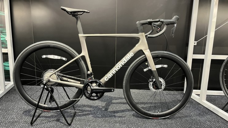 cannondale】「超」オールラウンダーレーシングバイク、入荷しました