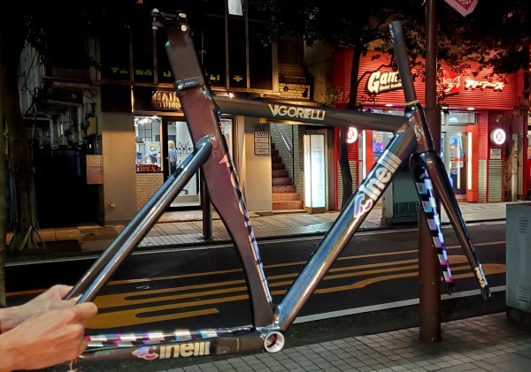 CINELLIピスト】VIGORELLIのフレームセットが遂に川崎店在庫ラスト1
