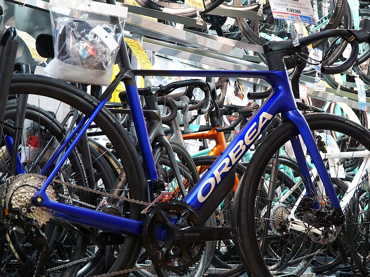 2026 MODEL】このカラーはカッコ良すぎませんか。『ORBEA ORCA M30』新