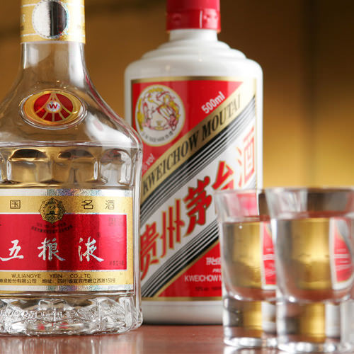 中国のお酒】白酒パイチュウ！！ ｜ ヤミー！話題のグルメやあの漫画の