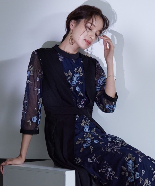 Callarus ドレス 「Callarus」スタンドカラーフロント刺繍レース切替